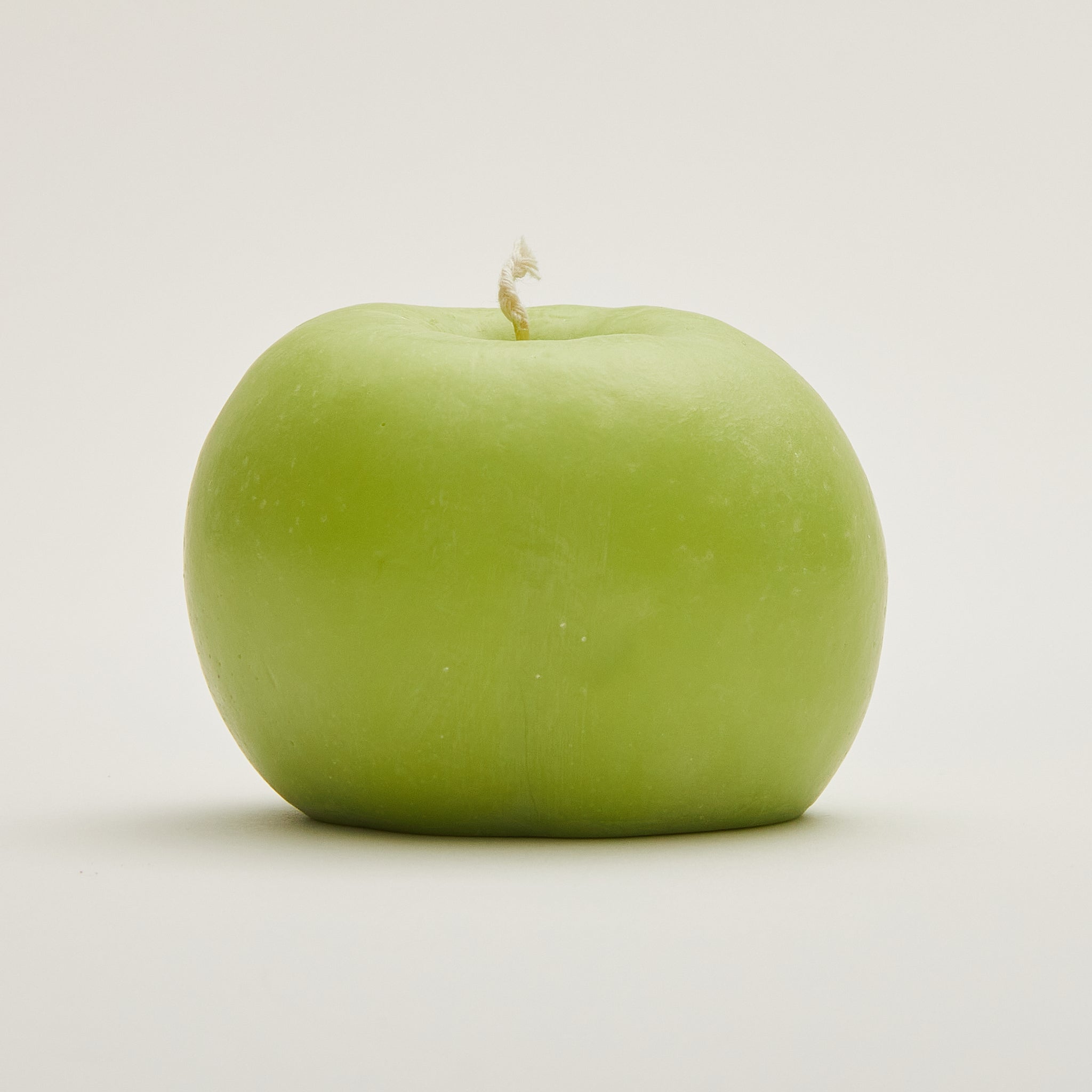Nonna's Grocer Green Apple candle - large